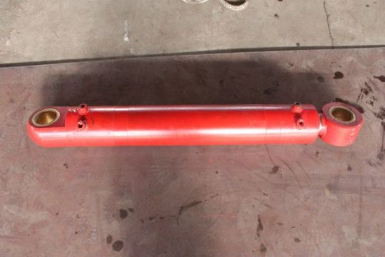 点击查看详细信息<br>标题：230截割头回转油缸 阅读次数：1735
